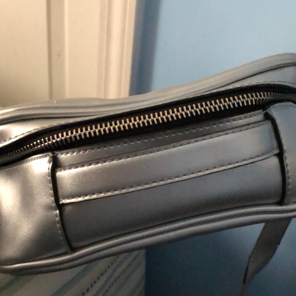 Kendall and Kylie purse - Picture 3 of 4